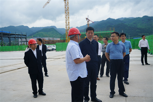 2021年5月20日，湖南省張家界市委副書記、代市長(zhǎng)王洪斌一行蒞臨湖南萬眾筑工科技有限公司指導(dǎo)工作